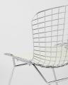Bertoia хромированный металл с белой подушкой из экокожи 
