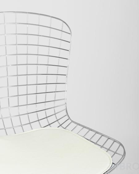 Bertoia хромированный металл с белой подушкой из экокожи 
