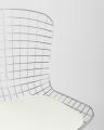 Bertoia хромированный металл с белой подушкой из экокожи 