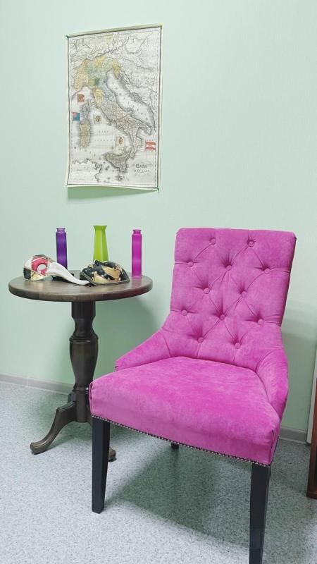 Стул - Мартин М 580ш600г980в450с	Велюр Акварель (Aquarelle): Акварель 13 / АМ 152 (венге) / Бронза ренессанс 