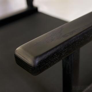 MAKEUP CHAIR GUERLAIN 