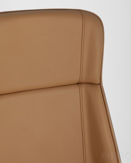Компьютерное кресло TopChairs Crown офисное для руководителя коричневое, обивка экокожа, металлический каркас 