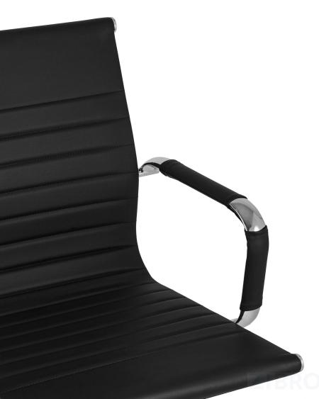 Компьютерное кресло TopChairs City S офисное черное в обивке из экокожи, механизм регулирования по высоте и качания 